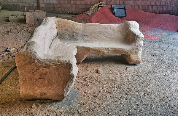 bank eckbank eiche schnitzen motorsge kettensgen holz garten jochen adam holzwerker