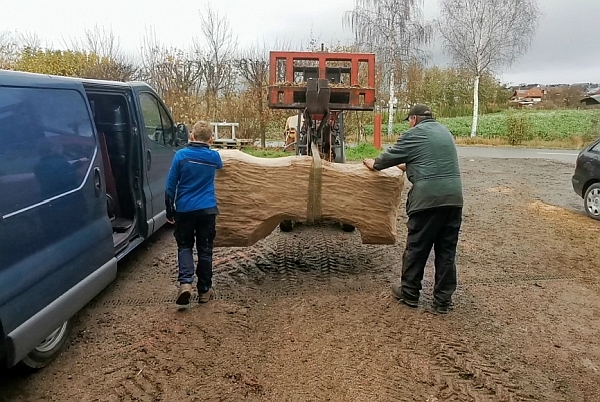 bank eckbank eiche schnitzen motorsge kettensgen holz garten jochen adam holzwerker