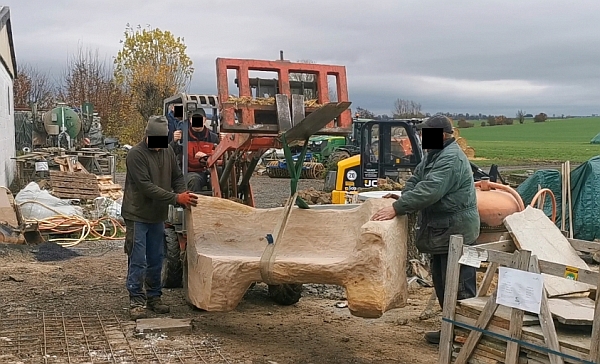 bank eckbank eiche schnitzen motorsge kettensgen holz garten jochen adam holzwerker