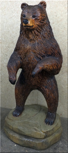 be grizzly chainsaw carving