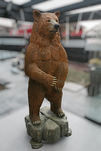 b�r grizzly motors�genkunst kettens�genkunst schnitzen holzwerker jochen adam holz