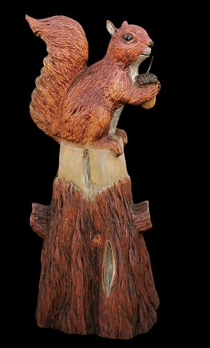 Eichhörnchen holz motorsäge kettensäge schnitzen kettesägenkunst motorsägenkunst holzwerker