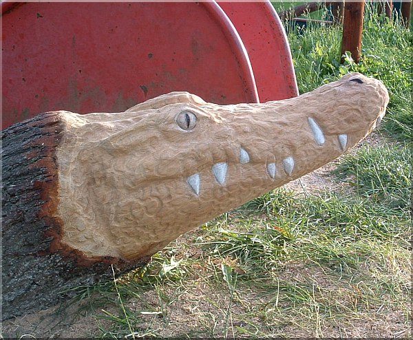 krokodil kopf motorsäge schnitzen kettensäge holzwerker