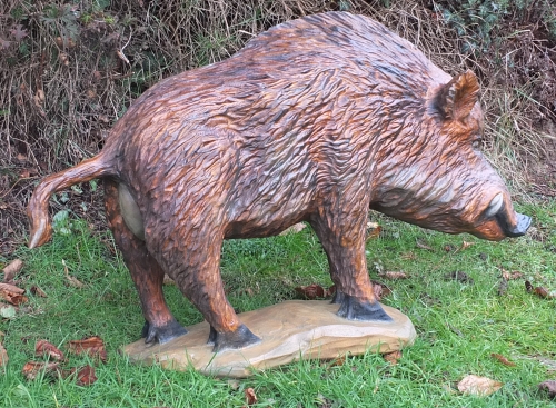 wildschwein keiler  wild boar  holz schnitzen motors�ge kettens�ge holzwerker jochen Adam